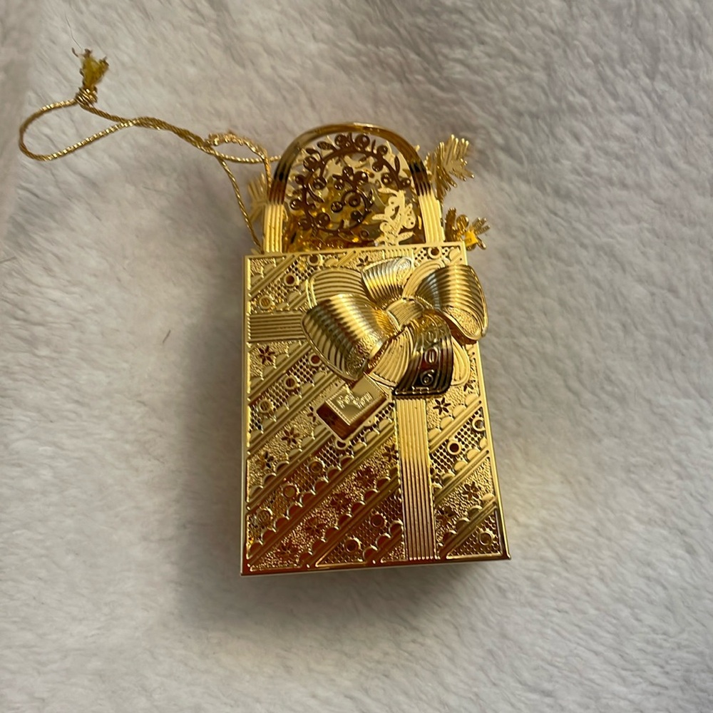 Holiday shopping bag ornament